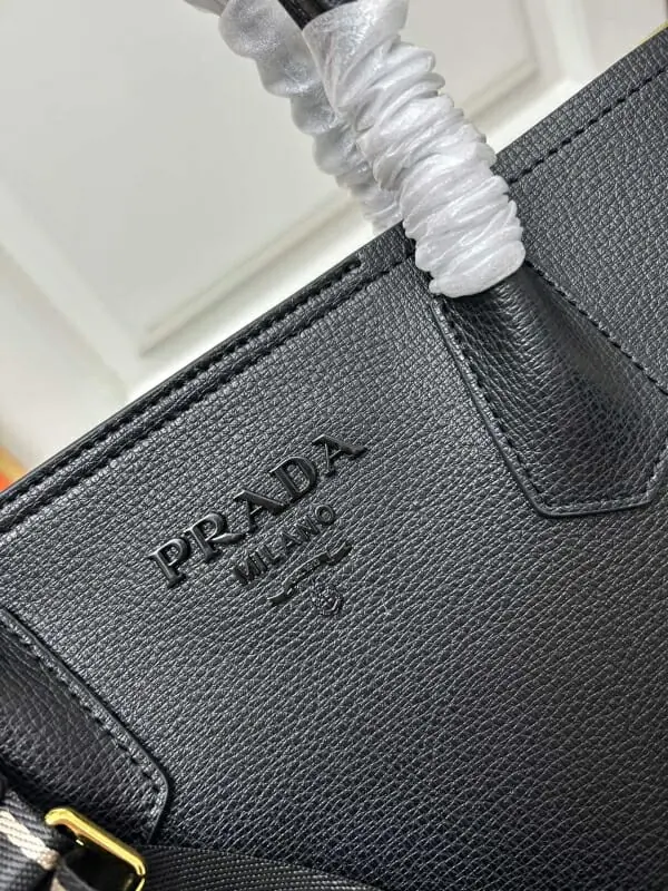 prada aaa qualite sac a main  pour femme s_117a1373